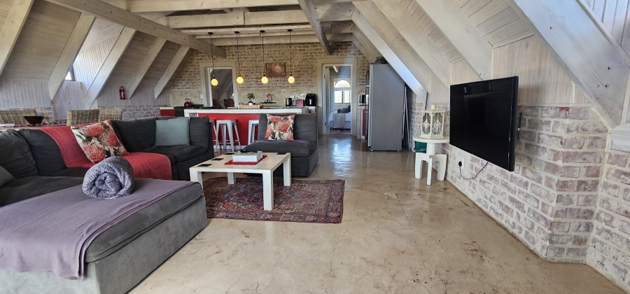 5 Bedroom Property for Sale in Middedorp Western Cape